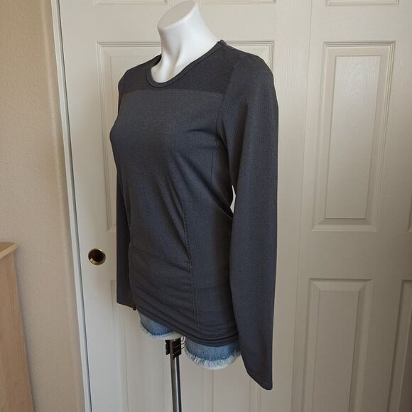 Fabletics Eureka Fitted Seamless Crew Neck Top sz L - Picture 3 of 12